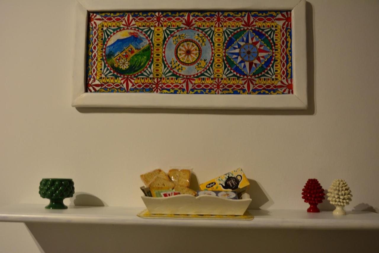 Daysin Apartment Palermo Bagian luar foto