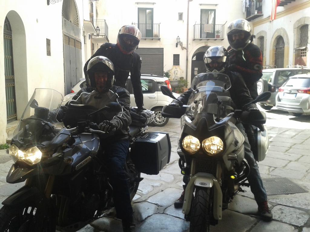 Daysin Apartment Palermo Bagian luar foto