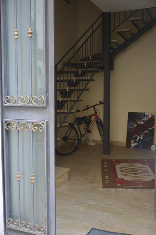 Daysin Apartment Palermo Bagian luar foto